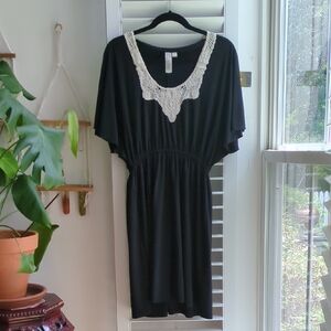 Strech Black Dress with Crochet Neckline